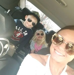 Meet your Posher, Aimee